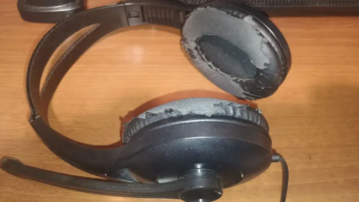 Headset edifier