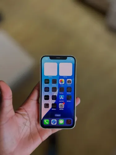 iPhone 12