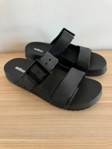 Sandália Melissa Cozy Slide preta 37 nova