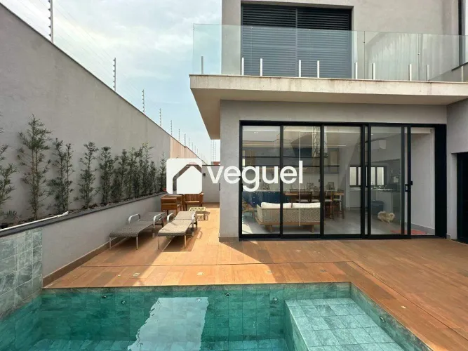 Casa em Condomínio à Venda no Vivendas da Mata com 4 Suítes e Lazer Completo