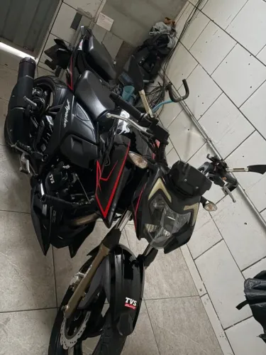 APACHE RTR 200 (2023) - Painel Digital + Modos de Pilotagem - Impecável