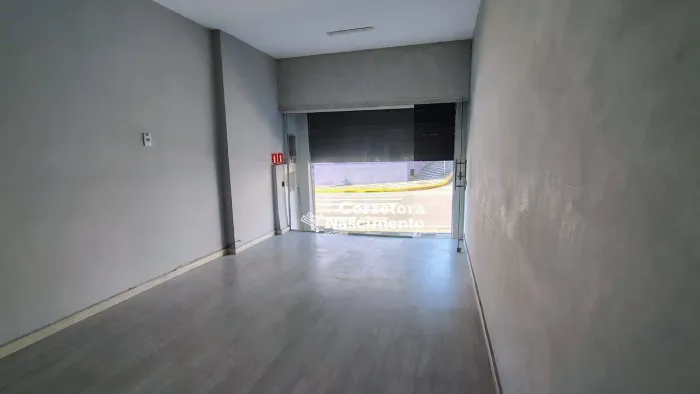 Loja para alugar, 68 m² por R$ 2.500,00 - Centro - Jacareí/SP