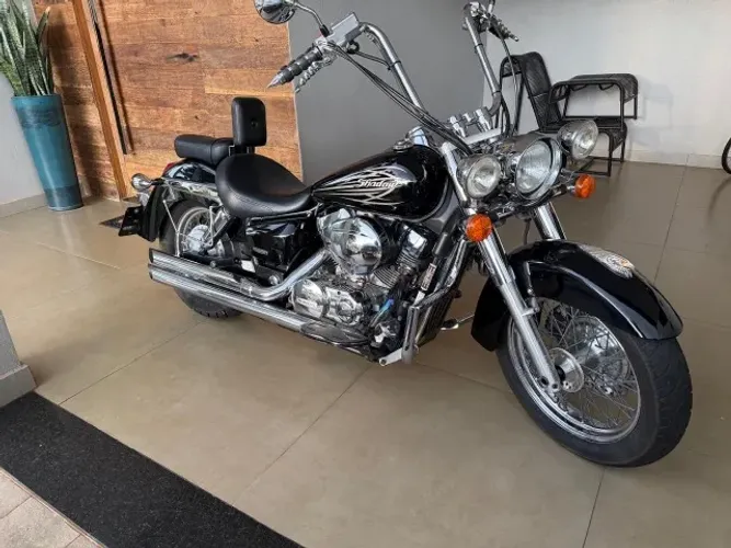 Moto Shadow 750CC