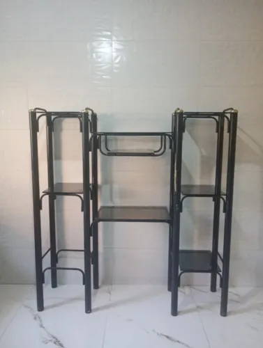 Estante de ferro