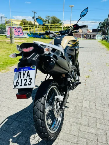 XTZ 250 LANDER (OPORTUNIDADE)