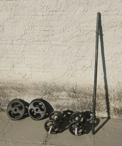 Vendo conjunto de anilhas e barras