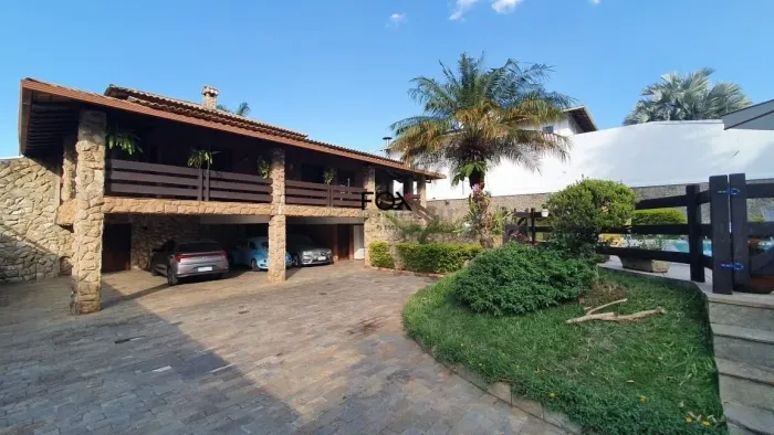 Casa com 6 quartos à venda em Belo Horizonte