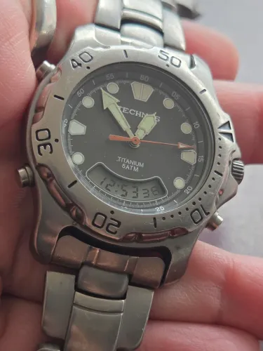 Relógio Technos Titanium coleção 
