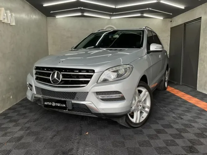 Mercedes-Benz ML-350 Sport CGI 3.5 V6 306cv 4X4 Aut. 2013