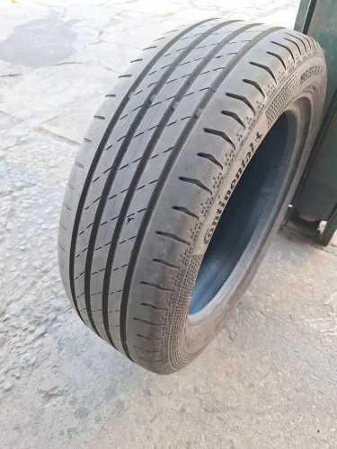 Pneu 195 55 16 Continental (meia-vida)