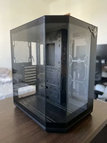 Gabinete Gamer Mancer NOVO NA CAIXA CV100 (Modelo Aquário / Mid-Tower) - Preto