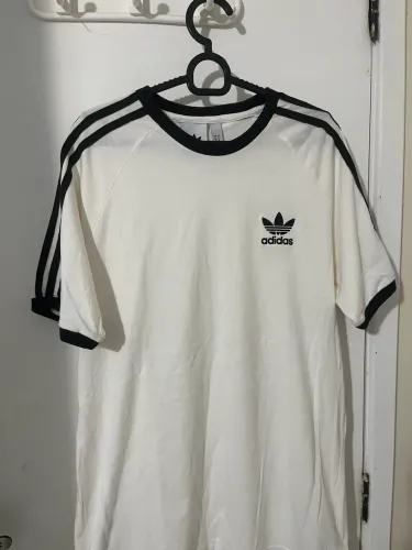 Camisa Adidas originals