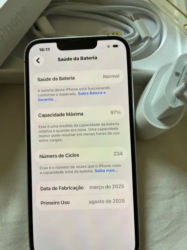 iPhone 16e impecável**GARANTIA APPLE**( aceita trocas )