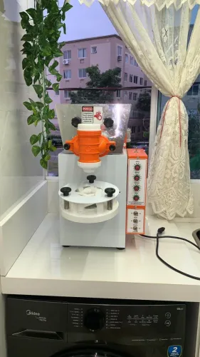 Máquina de fazer salgados