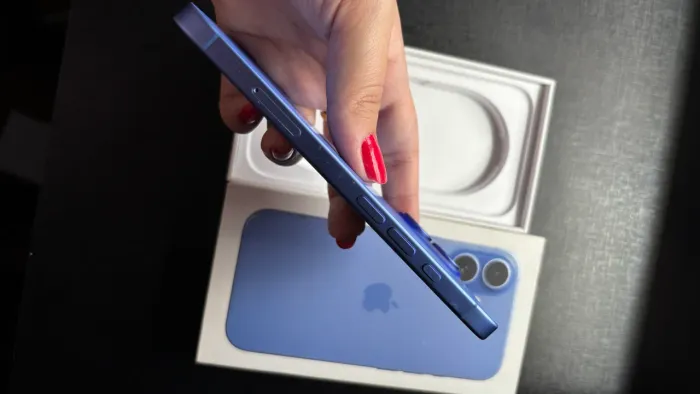 iPhone 16 COM CAIXA ORIGINAL E NF