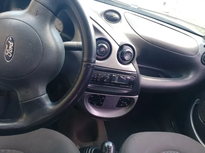 Ford KA 1.0i 3P 2004