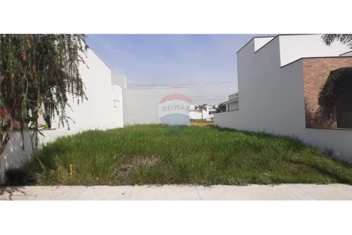 Terreno em condomínio, medindo 250 m² a venda por R$ 210.000,00 em Cosmópolis - SP