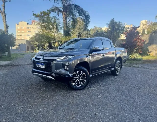 Mitsubishi L200 Triton Sport HPE-S 2.4 CD Dies. AUT 2024
