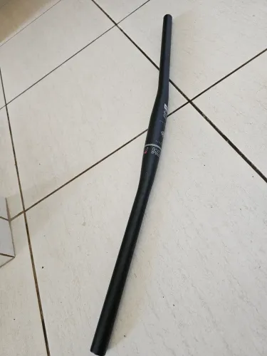 GUIDÃO MTB ITM NH1 flat 31.8mm over em alumínio preto - 700 mm