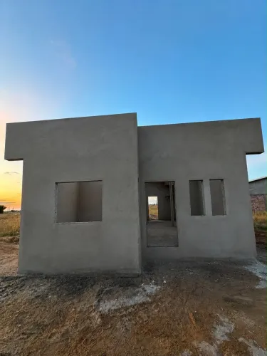 Vende se casa em fase de acabamento caburai 3