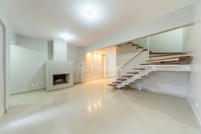 Casa à venda Rua Miracema, Chácara das Pedras - Porto Alegre