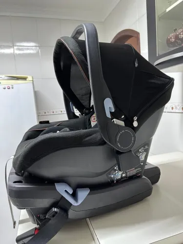 Cadeirinha Peg Perego Original com Base- Excelente Estado