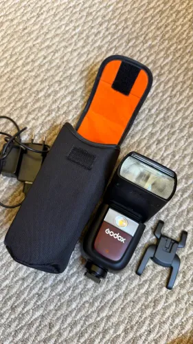 Flash Godox V860ii Bateria p/ Sony Usado 2x 