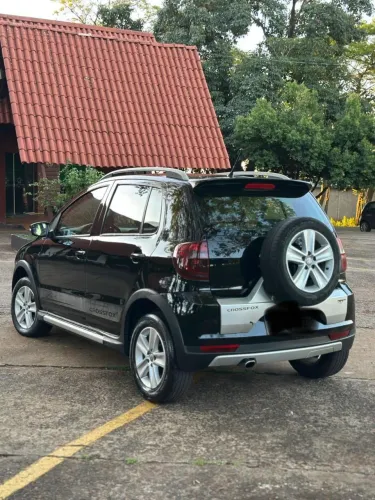 Volkswagen Crossfox 1.6 MI Total Flex 8V 5P 2011