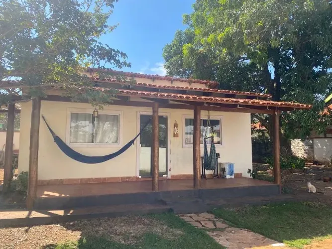 Casa em condomínio Chacaras
