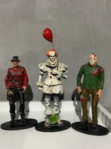 Kit 3 Miniaturas de Terror - Freddy Krueger, Jason e Pennywise