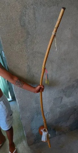 Berimbau com Caxixi
