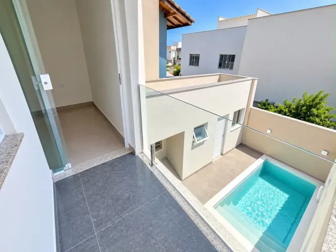 Casa linda no Vale das Pameiras com Piscina