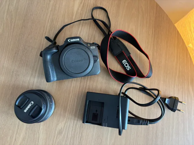 Câmera Canon EOS R100 Mirrorless com lente RF-S 18-45mm IS STM