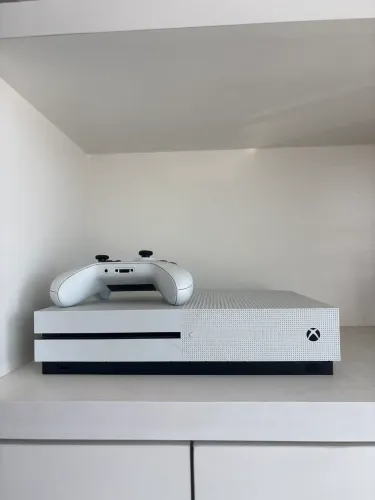 Xbox One S 1Tb