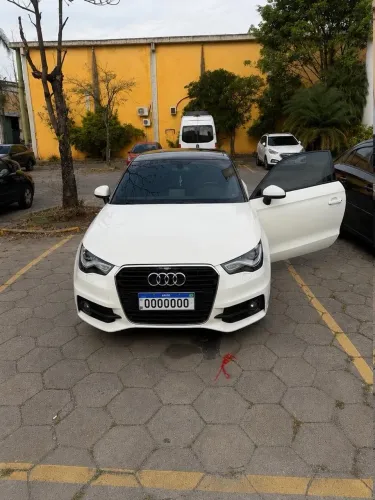 Audi A1 1.4 TFSI 122cv S-tronic 3P 2013