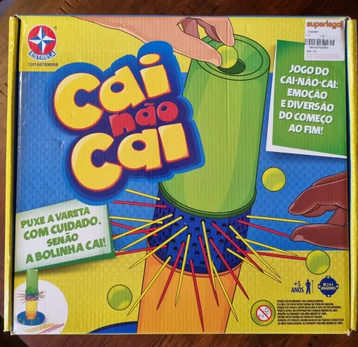 Jogo Cai não Cai. Em ótimo estado e completo, com todas as peças!