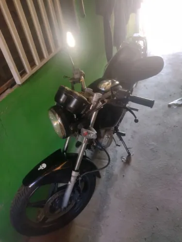 Moto Suzuki Yes 125
