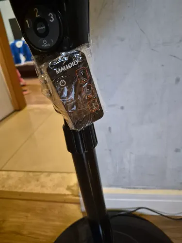 Ventilador Mallory de pé com controle remoto