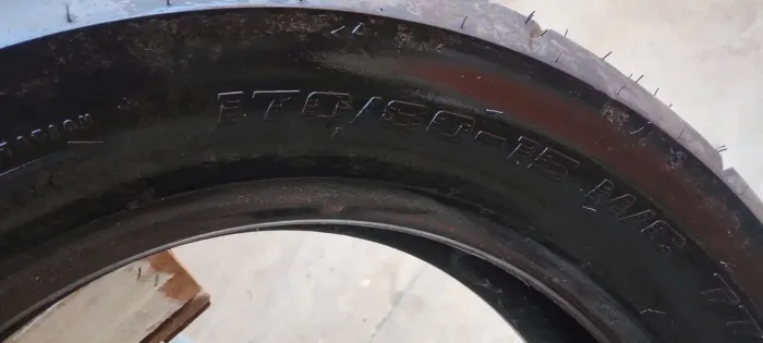 Pneu moto shadow 