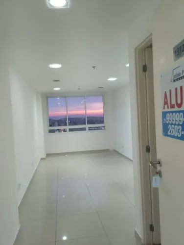 Alugo Sala comercial no Edifício Icon na Estrela do Norte - São Gonçalo - RJ.