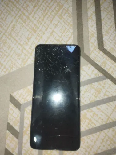 Redimi note 12 pra retirada de peça só a bateria e a tela tá ruim 