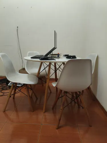 Mesa cozinha copa ou quarto 4 cadeiras