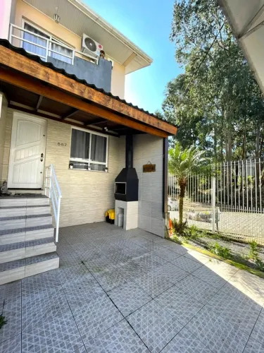 CAXIAS DO SUL - Casa Padrão - COLINA SORRISO