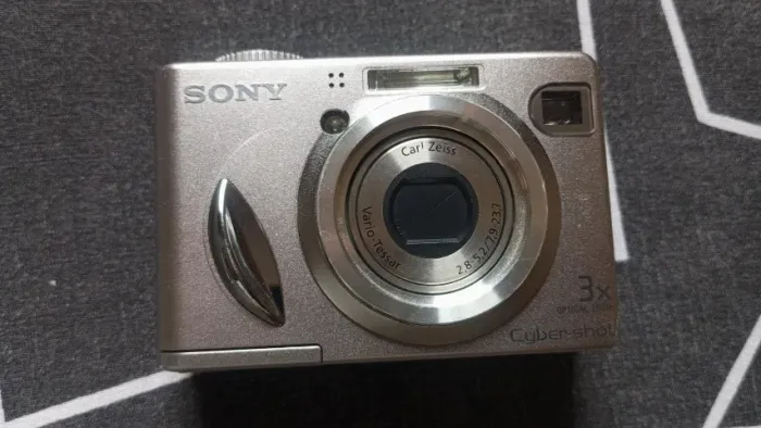 Câmera Digital Sony Cyber Shot Dsc-w5 5.1mp (só O Corpo) # (Usado)