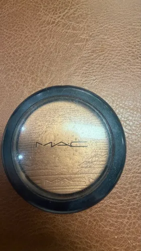 Iluminador MAC Extra Dimension Glow With It