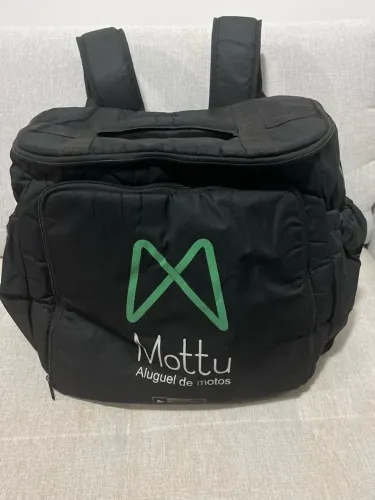 Bag térmica grande (nova) R$ 250