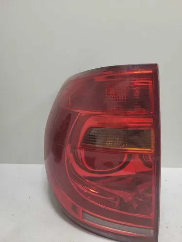 Lanterna Traseira Esquerda Volkswagen Fox 2011/2014 Esquerdo/motorista Vermelho