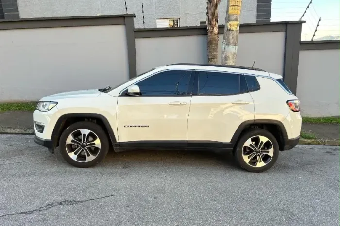 Jeep Compass Longitude 2.0 4X2 Flex 16V Aut. 2017