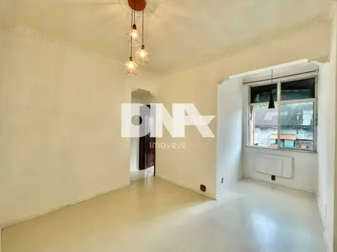 Apartamento : / Residencial / Santa Teresa