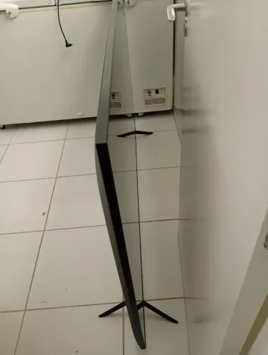 Vendo essa smartv Samsung 75 polegadas para retirada de peças 